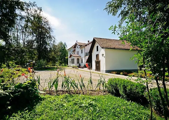 Stary Dwor בית אירוח שצ'בניצה